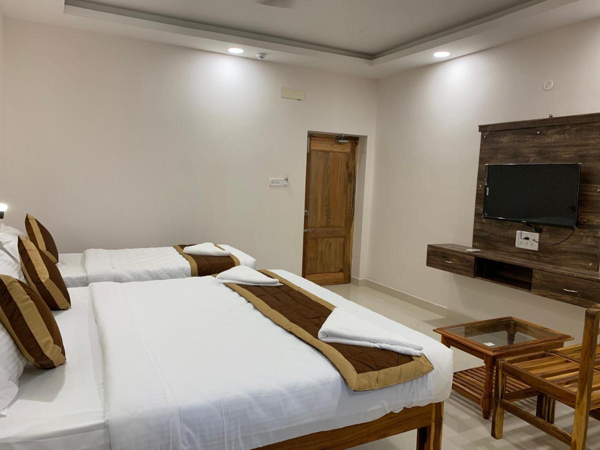 פונדיצ'רי Hotel Rani And Rani Residency מראה חיצוני תמונה