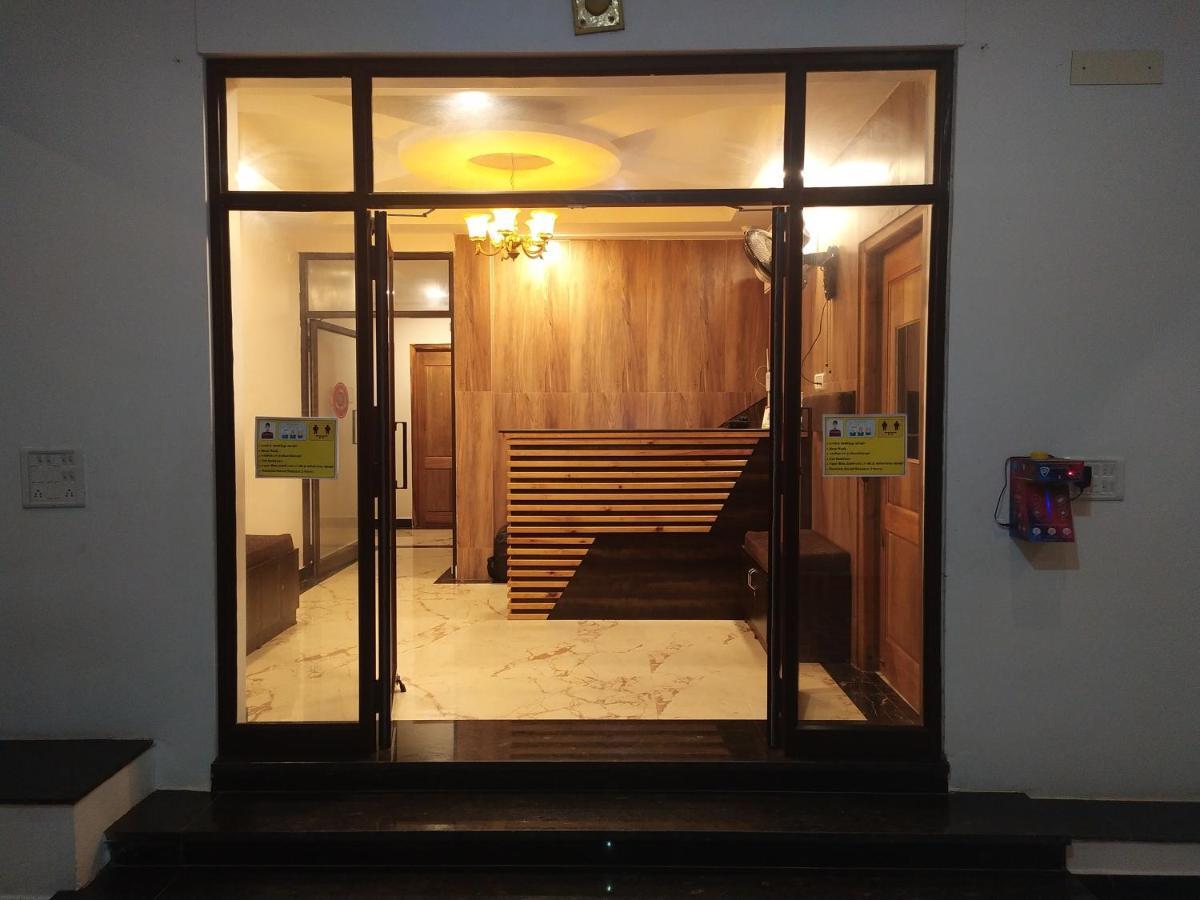 פונדיצ'רי Hotel Rani And Rani Residency מראה חיצוני תמונה