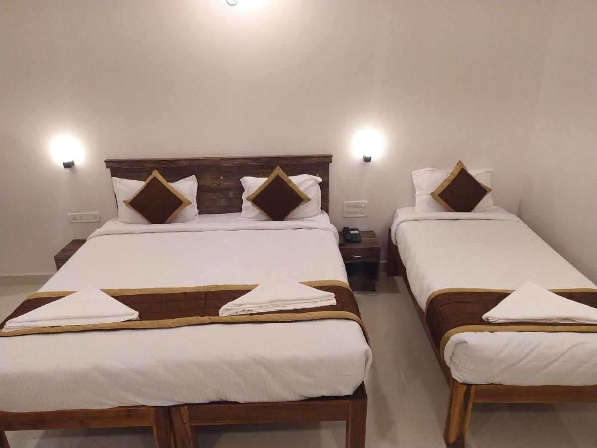 פונדיצ'רי Hotel Rani And Rani Residency מראה חיצוני תמונה