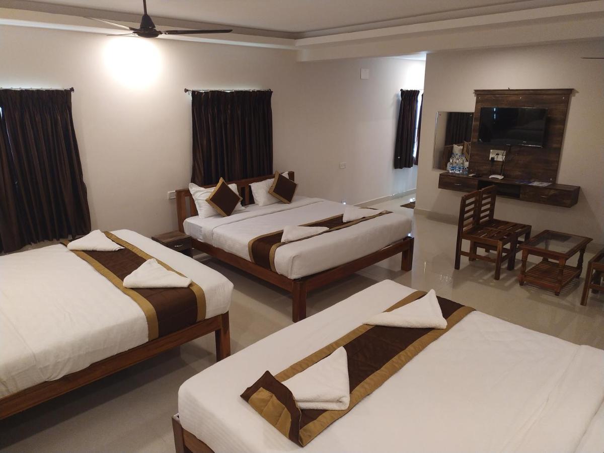 פונדיצ'רי Hotel Rani And Rani Residency מראה חיצוני תמונה