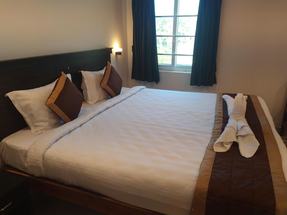 פונדיצ'רי Hotel Rani And Rani Residency מראה חיצוני תמונה