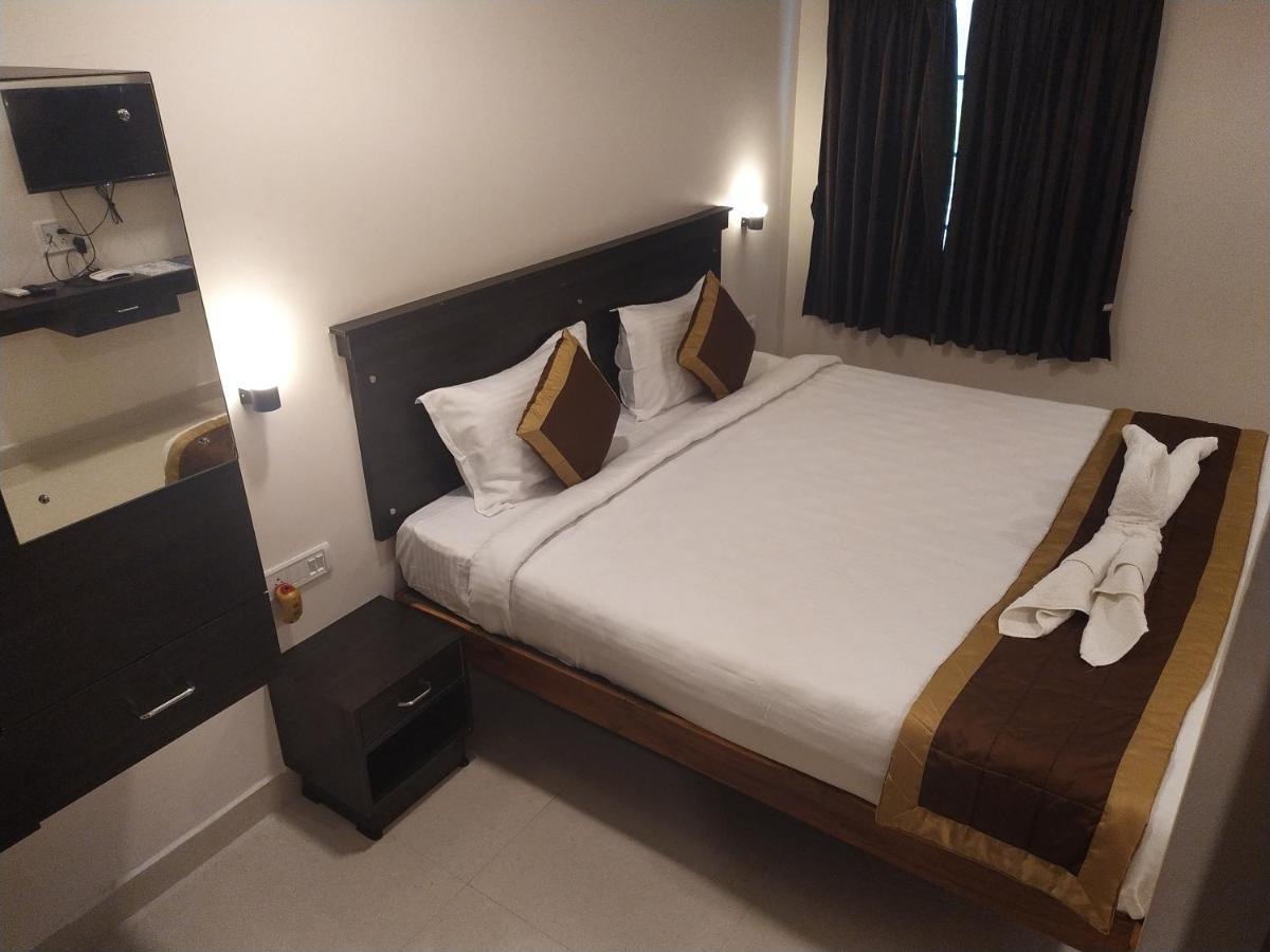 פונדיצ'רי Hotel Rani And Rani Residency מראה חיצוני תמונה