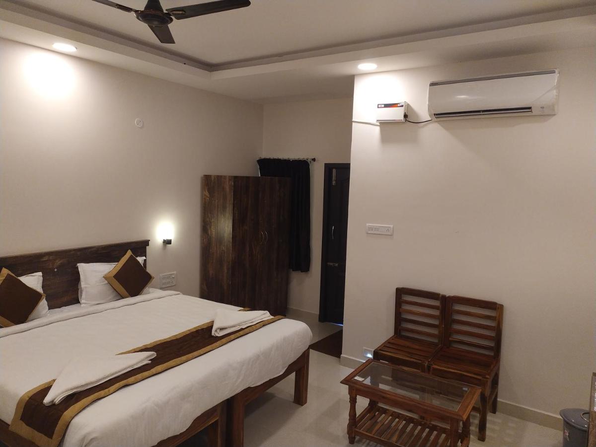 פונדיצ'רי Hotel Rani And Rani Residency מראה חיצוני תמונה